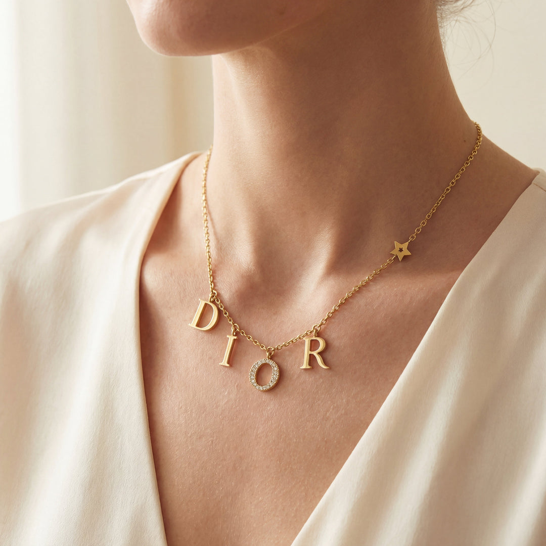 DR Necklace Gold