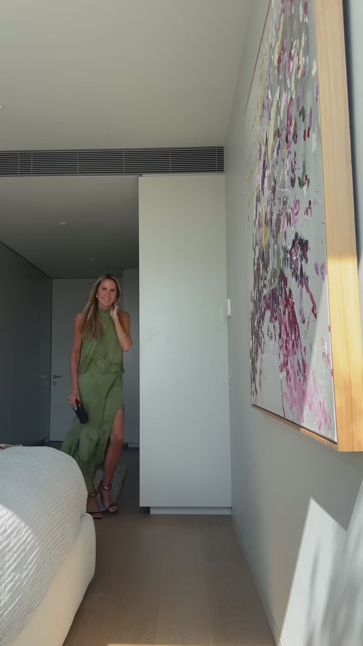 Sage Élégance Lace Maxi Dress